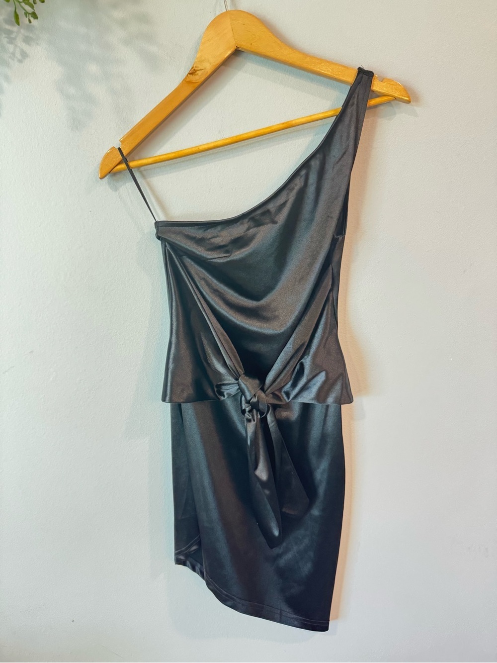 Meshki Black One-Shoulder Satin Dress